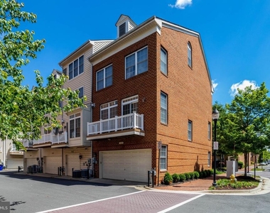 5228 Harold Secord Street - Photo Thumbnail 6