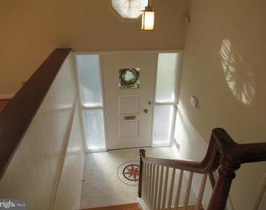 543 N Lombardy Street - Photo Thumbnail 1