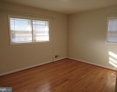 543 N Lombardy Street - Photo Thumbnail 11