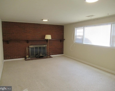 543 N Lombardy Street - Photo Thumbnail 14