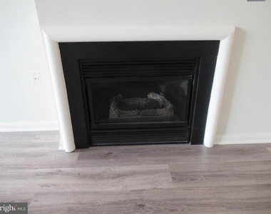 851 N Glebe Road - Photo Thumbnail 10