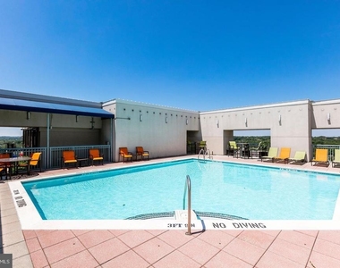 851 N Glebe Road - Photo Thumbnail 21