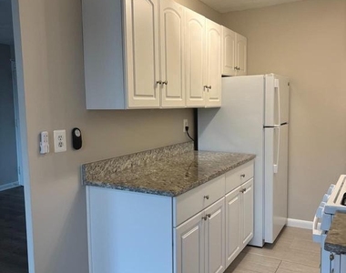 1200 S Arlington Ridge Road S - Photo Thumbnail 8