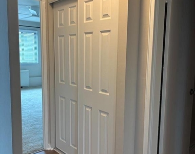1200 S Arlington Ridge Road S - Photo Thumbnail 14