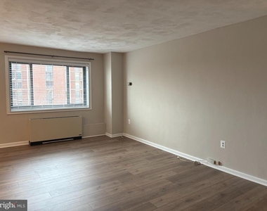1200 S Arlington Ridge Road S - Photo Thumbnail 6