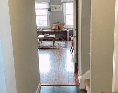 306 S Wayne Street - Photo Thumbnail 1