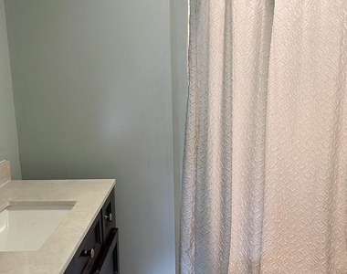 306 S Wayne Street - Photo Thumbnail 17