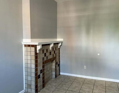 1928 W Diamond Street - Photo Thumbnail 20
