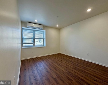 2158 N Broad Street - Photo Thumbnail 1