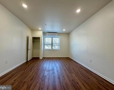 2158 N Broad Street - Photo Thumbnail 2