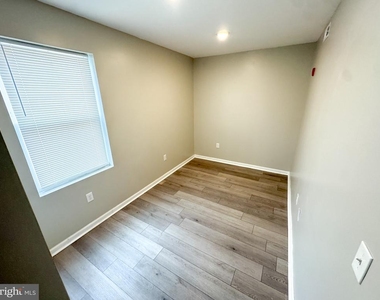 5448 Springfield Avenue - Photo Thumbnail 11