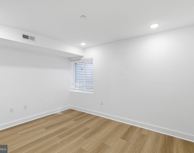2505 N 11th Street - Photo Thumbnail 12