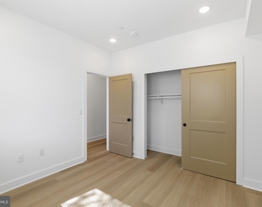 2505 N 11th Street - Photo Thumbnail 8