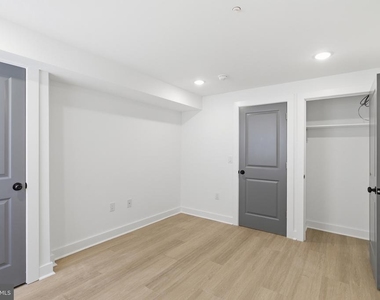 2123 N 9th Street - Photo Thumbnail 12