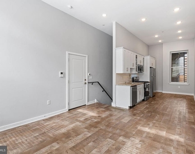 1318 S Broad Street - Photo Thumbnail 4