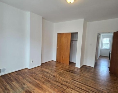 1351 Christian Street - Photo Thumbnail 14
