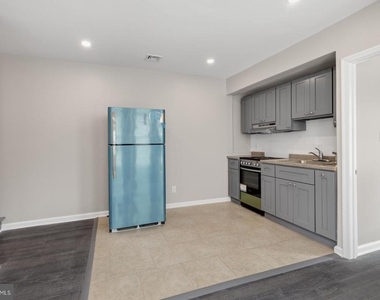 1720 Wylie Street - Photo Thumbnail 2