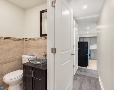 1720 Wylie Street - Photo Thumbnail 9