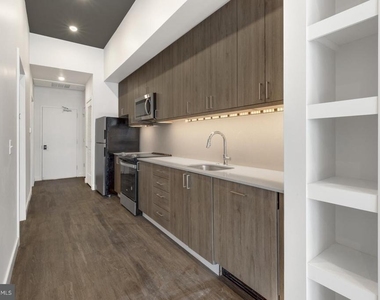 525 N 41st Street - Photo Thumbnail 8