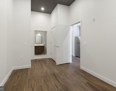 525 N 41st Street - Photo Thumbnail 19