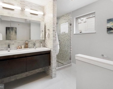 1321 S Woodstock Street - Photo Thumbnail 16