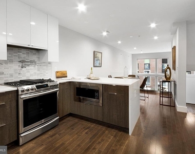 1321 S Woodstock Street - Photo Thumbnail 6
