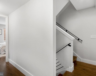 1321 S Woodstock Street - Photo Thumbnail 12