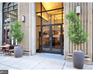 1425 Locust Street - Photo Thumbnail 14