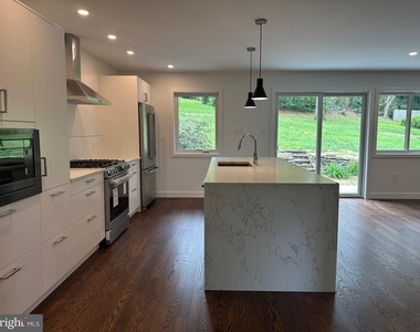 713 Woodfield Road - Photo Thumbnail 28
