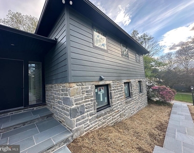 713 Woodfield Road - Photo Thumbnail 25