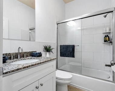 129 W Sixth St - Photo Thumbnail 16