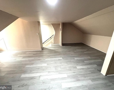 35 N 10th Street - Photo Thumbnail 3