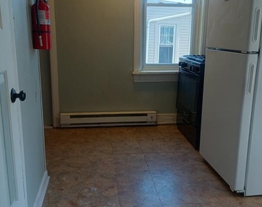 119 N 6th Street - Photo Thumbnail 1