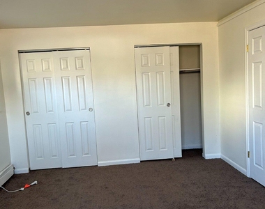 3941 James Street - Photo Thumbnail 15