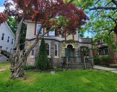 332 W Washington Street - Photo Thumbnail 1