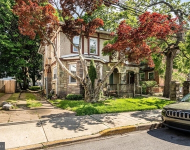 332 W Washington Street - Photo Thumbnail 23