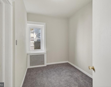 332 W Washington Street - Photo Thumbnail 10