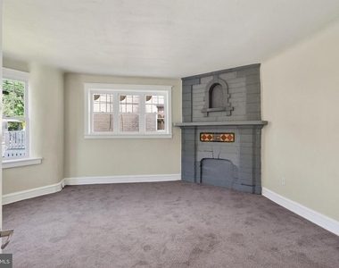 332 W Washington Street - Photo Thumbnail 7
