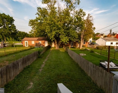 335 Stuart Avenue - Photo Thumbnail 13