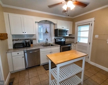 335 Stuart Avenue - Photo Thumbnail 4