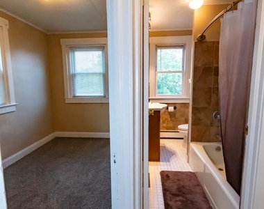 335 Stuart Avenue - Photo Thumbnail 7