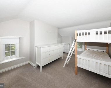 966 Paige Court - Photo Thumbnail 27