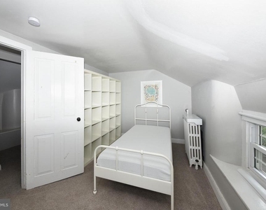 966 Paige Court - Photo Thumbnail 24