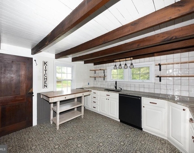 966 Paige Court - Photo Thumbnail 9