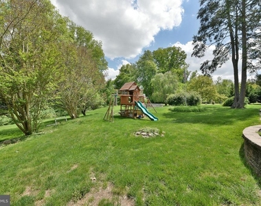 966 Paige Court - Photo Thumbnail 36