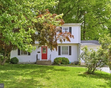 292 Glenn Ave - Photo Thumbnail 1