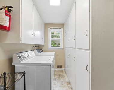 292 Glenn Ave - Photo Thumbnail 11