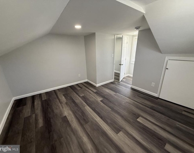 383 Johnson Avenue - Photo Thumbnail 15