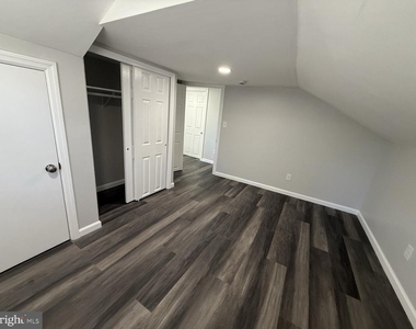 383 Johnson Avenue - Photo Thumbnail 13