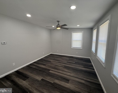 383 Johnson Avenue - Photo Thumbnail 22